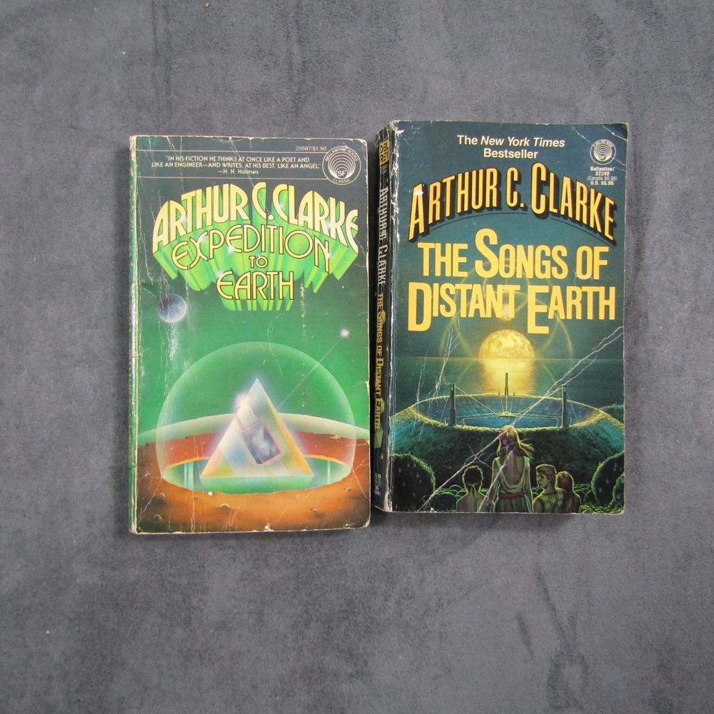 Arthur C. Clarke Book Lot 2pc Green Yellow Expedition to Earth Distant Earth